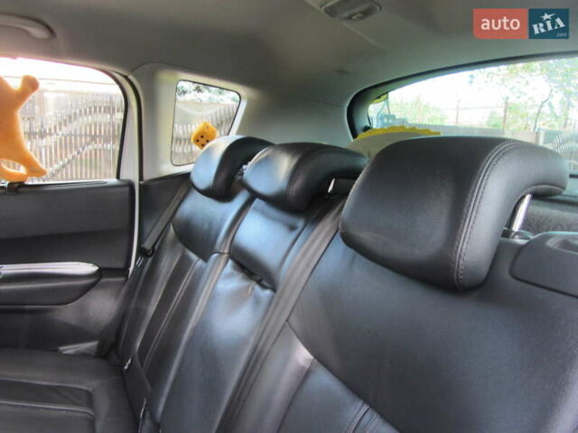 Белый Пежо 3008, объемом двигателя 1.6 л и пробегом 227 тыс. км за 8900 $, фото 55 на Automoto.ua