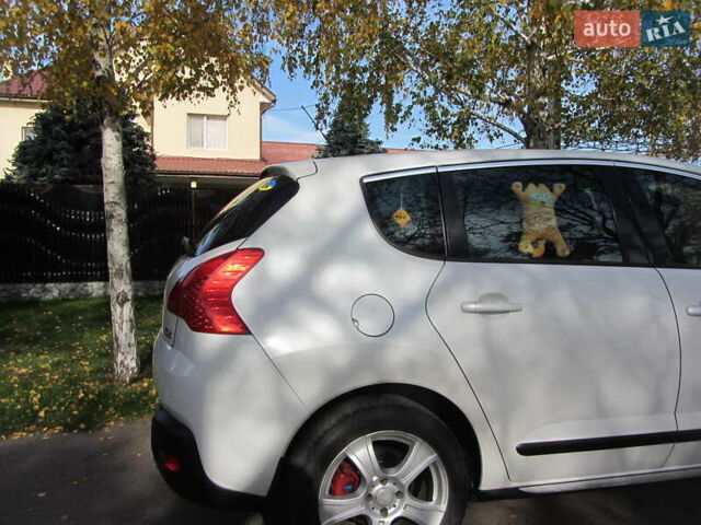 Белый Пежо 3008, объемом двигателя 1.6 л и пробегом 227 тыс. км за 8900 $, фото 52 на Automoto.ua