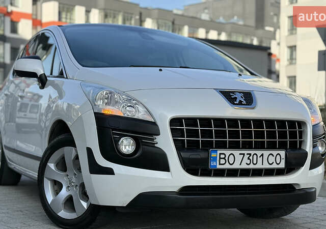 Белый Пежо 3008, объемом двигателя 2 л и пробегом 213 тыс. км за 8950 $, фото 12 на Automoto.ua