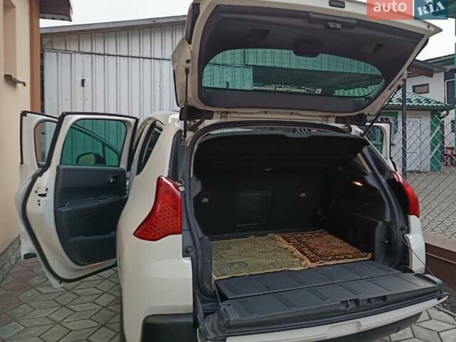 Білий Пежо 3008, об'ємом двигуна 2 л та пробігом 196 тис. км за 8350 $, фото 13 на Automoto.ua