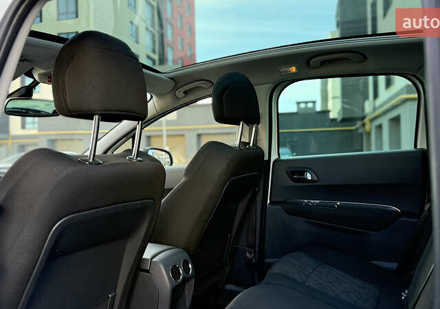 Белый Пежо 3008, объемом двигателя 2 л и пробегом 213 тыс. км за 8950 $, фото 34 на Automoto.ua