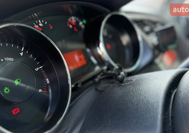 Белый Пежо 3008, объемом двигателя 2 л и пробегом 213 тыс. км за 8950 $, фото 31 на Automoto.ua