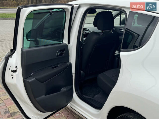 Белый Пежо 3008, объемом двигателя 1.6 л и пробегом 181 тыс. км за 8650 $, фото 25 на Automoto.ua