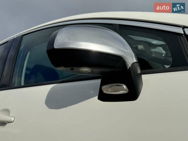 Белый Пежо 3008, объемом двигателя 1.6 л и пробегом 181 тыс. км за 8650 $, фото 49 на Automoto.ua