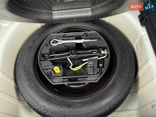 Белый Пежо 3008, объемом двигателя 1.6 л и пробегом 181 тыс. км за 8650 $, фото 30 на Automoto.ua