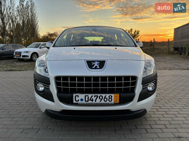 Пежо 3008 2010 в Черкассах на Automoto.ua Белый Пежо 3008, объемом двигателя 1.6 л и пробегом 169 тыс. км за 7950 $, фото 1 на Automoto.ua
