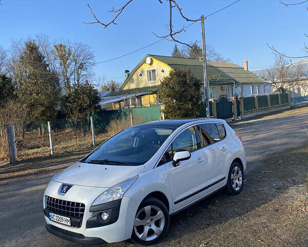 Белый Пежо 3008, объемом двигателя 1.6 л и пробегом 260 тыс. км за 8300 $, фото 3 на Automoto.ua