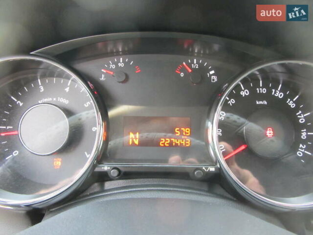 Белый Пежо 3008, объемом двигателя 1.6 л и пробегом 227 тыс. км за 8900 $, фото 45 на Automoto.ua