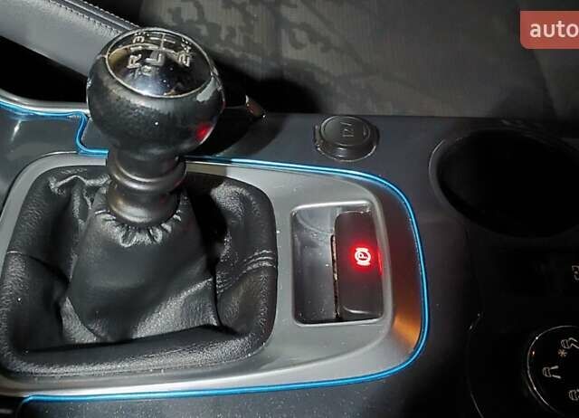 Білий Пежо 3008, об'ємом двигуна 2 л та пробігом 196 тис. км за 8350 $, фото 27 на Automoto.ua