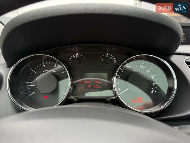 Білий Пежо 3008, об'ємом двигуна 1.6 л та пробігом 230 тис. км за 6900 $, фото 63 на Automoto.ua