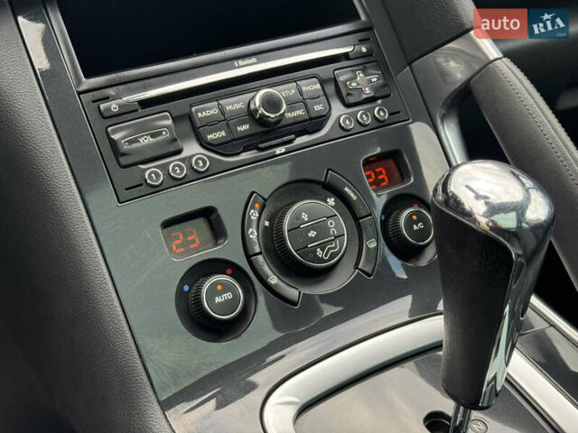 Белый Пежо 3008, объемом двигателя 1.6 л и пробегом 181 тыс. км за 8650 $, фото 42 на Automoto.ua