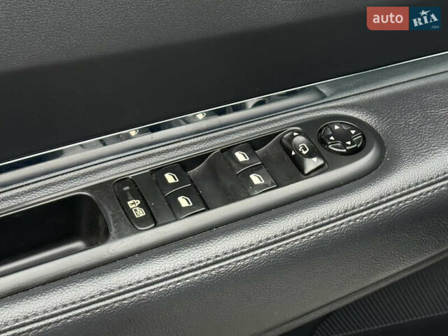 Білий Пежо 3008, об'ємом двигуна 1.6 л та пробігом 230 тис. км за 6900 $, фото 29 на Automoto.ua