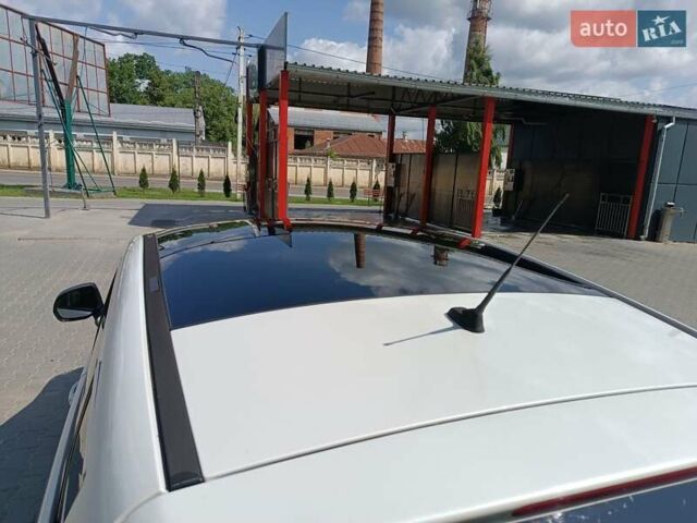 Белый Пежо 3008, объемом двигателя 2 л и пробегом 198 тыс. км за 9200 $, фото 8 на Automoto.ua