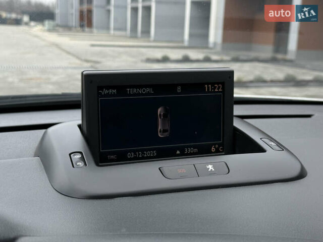 Білий Пежо 3008, об'ємом двигуна 1.6 л та пробігом 230 тис. км за 6900 $, фото 62 на Automoto.ua