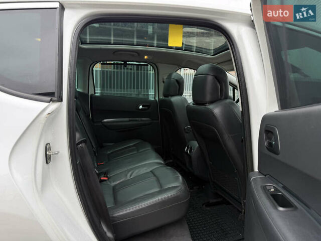 Білий Пежо 3008, об'ємом двигуна 1.6 л та пробігом 230 тис. км за 6900 $, фото 53 на Automoto.ua