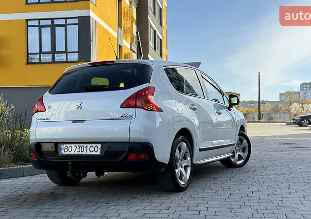 Белый Пежо 3008, объемом двигателя 2 л и пробегом 213 тыс. км за 8950 $, фото 14 на Automoto.ua