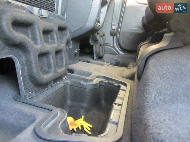 Белый Пежо 3008, объемом двигателя 1.6 л и пробегом 227 тыс. км за 8900 $, фото 11 на Automoto.ua