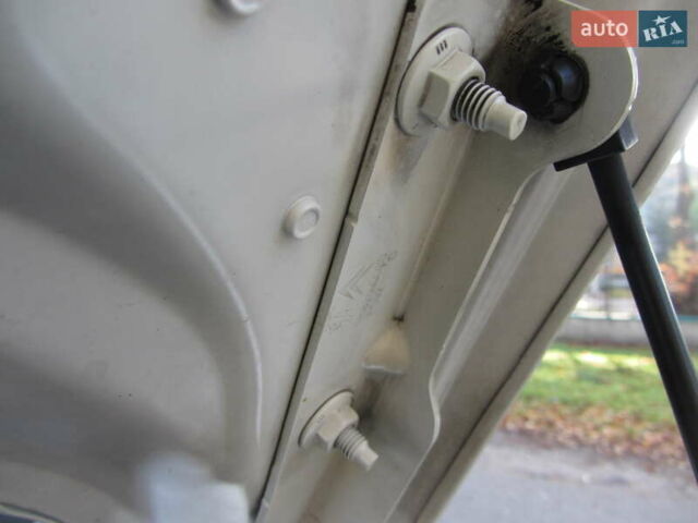 Белый Пежо 3008, объемом двигателя 1.6 л и пробегом 227 тыс. км за 8900 $, фото 27 на Automoto.ua