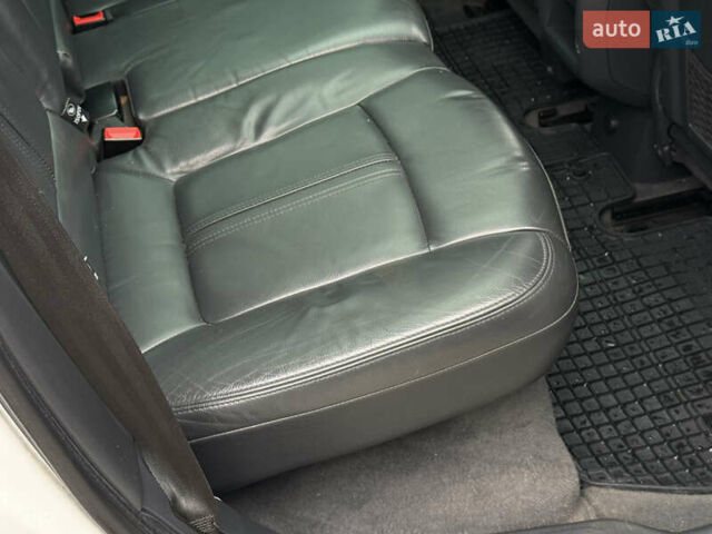 Білий Пежо 3008, об'ємом двигуна 1.6 л та пробігом 230 тис. км за 6900 $, фото 54 на Automoto.ua