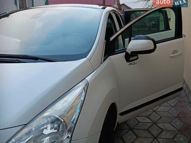 Білий Пежо 3008, об'ємом двигуна 2 л та пробігом 196 тис. км за 8350 $, фото 5 на Automoto.ua