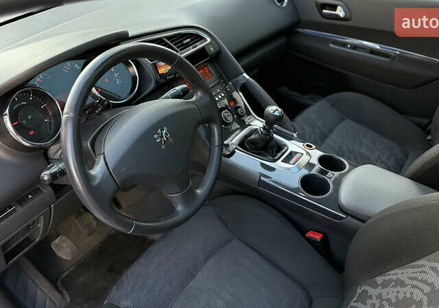 Белый Пежо 3008, объемом двигателя 2 л и пробегом 213 тыс. км за 8950 $, фото 27 на Automoto.ua