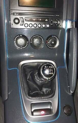 Білий Пежо 3008, об'ємом двигуна 2 л та пробігом 196 тис. км за 8350 $, фото 25 на Automoto.ua