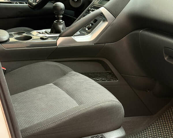 Белый Пежо 3008, объемом двигателя 1.56 л и пробегом 260 тыс. км за 8500 $, фото 28 на Automoto.ua