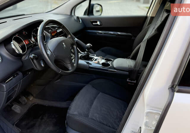 Белый Пежо 3008, объемом двигателя 2 л и пробегом 213 тыс. км за 8950 $, фото 29 на Automoto.ua