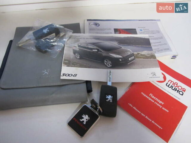 Белый Пежо 3008, объемом двигателя 1.6 л и пробегом 227 тыс. км за 8900 $, фото 35 на Automoto.ua