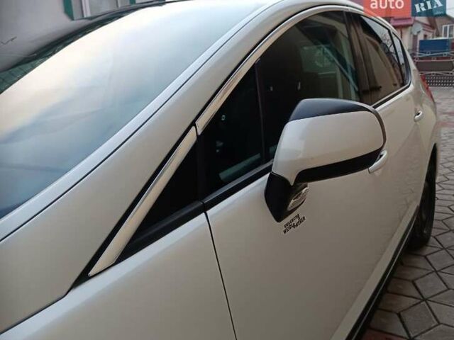 Білий Пежо 3008, об'ємом двигуна 2 л та пробігом 196 тис. км за 8350 $, фото 3 на Automoto.ua
