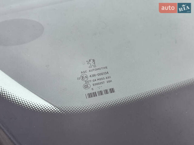 Білий Пежо 3008, об'ємом двигуна 1.6 л та пробігом 230 тис. км за 6900 $, фото 20 на Automoto.ua