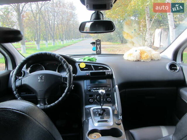 Белый Пежо 3008, объемом двигателя 1.6 л и пробегом 227 тыс. км за 8900 $, фото 58 на Automoto.ua