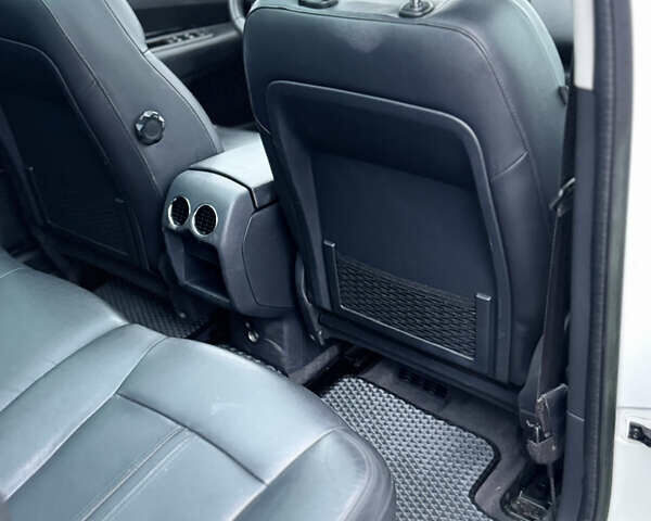 Белый Пежо 3008, объемом двигателя 2 л и пробегом 220 тыс. км за 10300 $, фото 12 на Automoto.ua