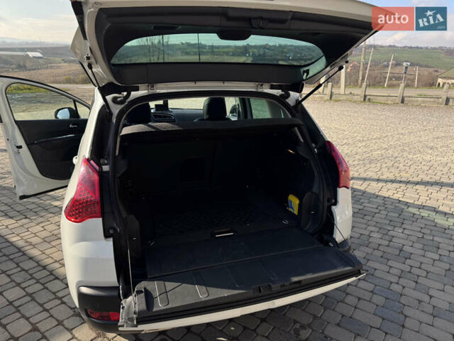 Белый Пежо 3008, объемом двигателя 2 л и пробегом 256 тыс. км за 10350 $, фото 18 на Automoto.ua