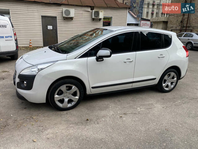 Пежо 3008 2011 в Киеве на Automoto.ua Белый Пежо 3008, объемом двигателя 1.6 л и пробегом 274 тыс. км за 7800 $, фото 1 на Automoto.ua