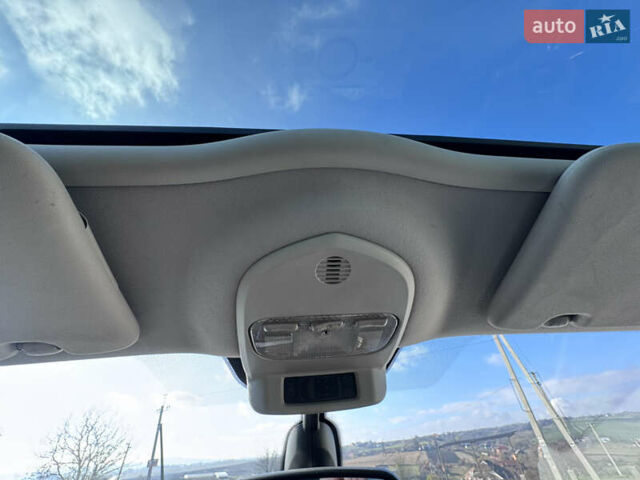 Белый Пежо 3008, объемом двигателя 2 л и пробегом 256 тыс. км за 10350 $, фото 25 на Automoto.ua