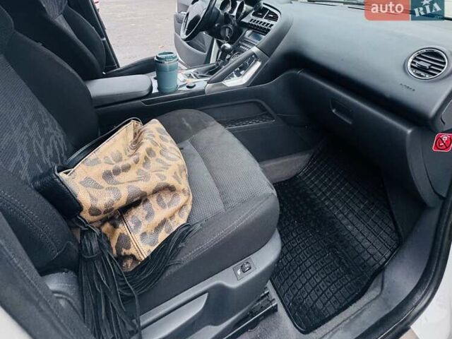 Белый Пежо 3008, объемом двигателя 1.6 л и пробегом 170 тыс. км за 6500 $, фото 8 на Automoto.ua