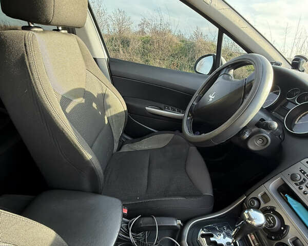 Белый Пежо 3008, объемом двигателя 1.6 л и пробегом 193 тыс. км за 6700 $, фото 6 на Automoto.ua