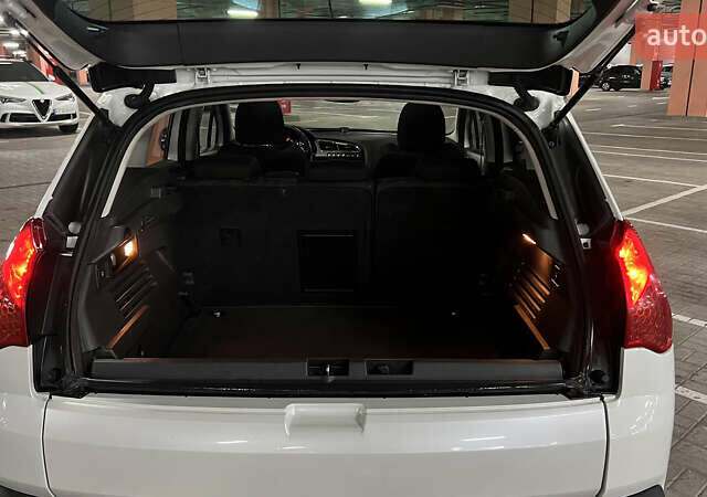 Пежо 3008 2011 в Киеве на Automoto.ua Белый Пежо 3008, объемом двигателя 1.56 л и пробегом 256 тыс. км за 8300 $, фото 15 на Automoto.ua