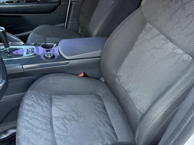 Белый Пежо 3008, объемом двигателя 1.6 л и пробегом 198 тыс. км за 9000 $, фото 7 на Automoto.ua