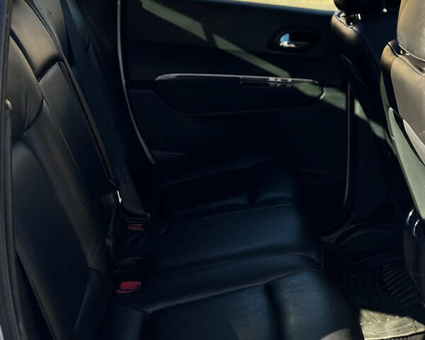 Белый Пежо 3008, объемом двигателя 1.56 л и пробегом 253 тыс. км за 8100 $, фото 22 на Automoto.ua