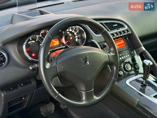 Белый Пежо 3008, объемом двигателя 1.56 л и пробегом 188 тыс. км за 8333 $, фото 11 на Automoto.ua