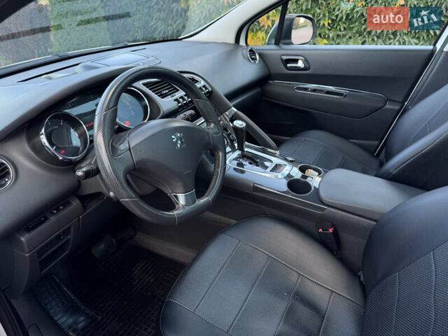 Пежо 3008 2011 в Черновцах на Automoto.ua Белый Пежо 3008, объемом двигателя 2 л и пробегом 256 тыс. км за 9550 $, фото 13 на Automoto.ua