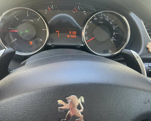 Пежо 3008 2011 в Луцке на Automoto.ua Белый Пежо 3008, объемом двигателя 1.56 л и пробегом 182 тыс. км за 8500 $, фото 7 на Automoto.ua