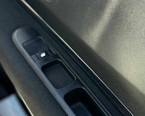 Белый Пежо 3008, объемом двигателя 1.56 л и пробегом 253 тыс. км за 8100 $, фото 24 на Automoto.ua