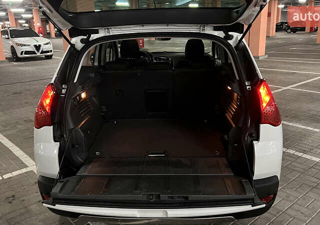 Пежо 3008 2011 в Киеве на Automoto.ua Белый Пежо 3008, объемом двигателя 1.56 л и пробегом 256 тыс. км за 8300 $, фото 16 на Automoto.ua