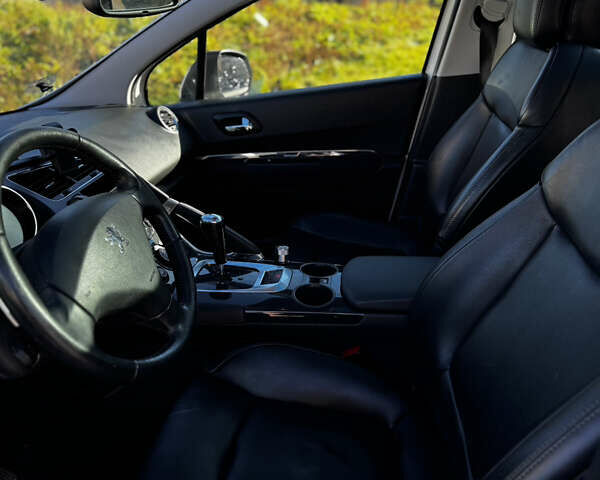 Белый Пежо 3008, объемом двигателя 1.56 л и пробегом 253 тыс. км за 8100 $, фото 12 на Automoto.ua