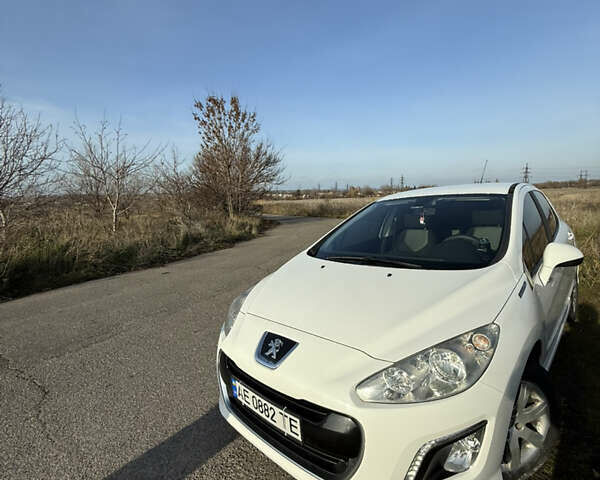 Белый Пежо 3008, объемом двигателя 1.6 л и пробегом 193 тыс. км за 6700 $, фото 29 на Automoto.ua