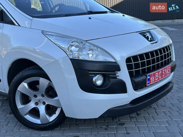 Білий Пежо 3008, об'ємом двигуна 1.6 л та пробігом 215 тис. км за 9600 $, фото 1 на Automoto.ua