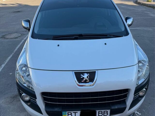 Белый Пежо 3008, объемом двигателя 1.6 л и пробегом 198 тыс. км за 9000 $, фото 16 на Automoto.ua